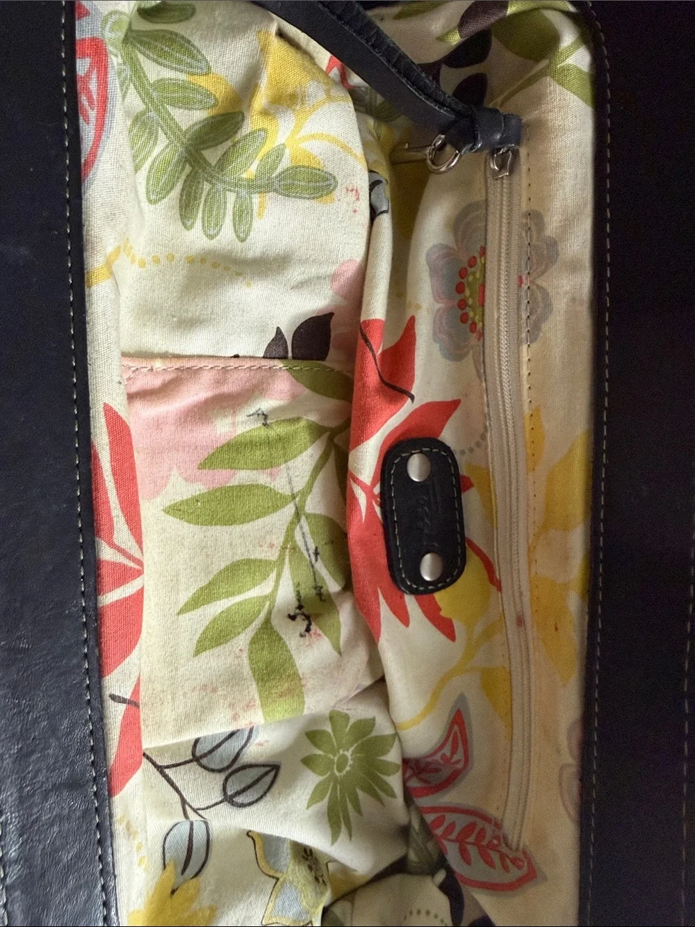 Black Leather Women’s Clutch Wristlet